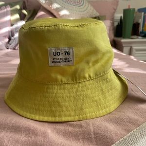 Urban Outfitters Chartreuse Green/Yellow Bucket Hat NWT